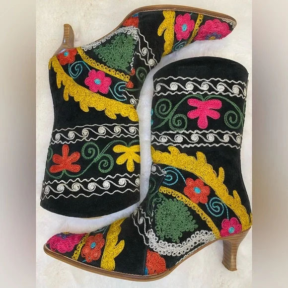 ⚡️Stunning Vintage 90s Neon Floral PSYCHEDELIC Embroidered Kilim Art Heeled Boot - Picture 3 of 16